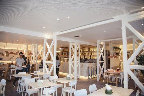 Hamburgueria Portuguesa by Farnel